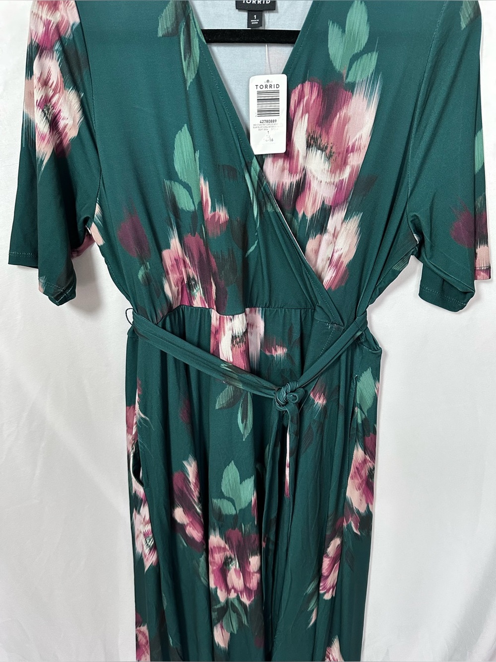 Torrid Surplice Wrap Midi Dress. Floral Print Size 1 - Picture 3 of 12